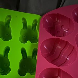 10 for $10 Easter bath bombs